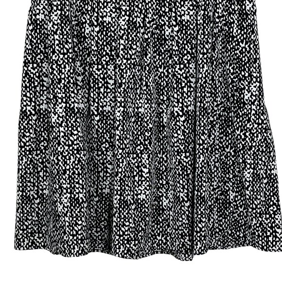 Talbots Petites 4P Black White Pleated Flare Midi Skirt Work Career - Picture 3 of 10